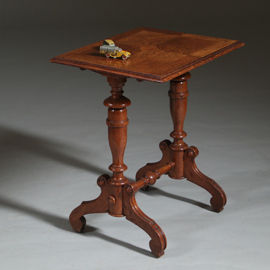 Eenvoudig eiken bijzettafeltje in mooie oude kleur ca 1885 Hollands (No262210)