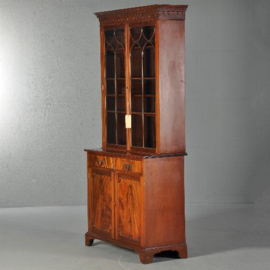 Antieke kast / Engelse boekenkast / servieskast in mahonie ca. 1920 op bracket feet (No.110566)