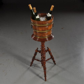 Antieke bijzettafel / Cachepot of wijnkoeler van Julius Doijer Hilversum ca. 1890 (No. 450212)