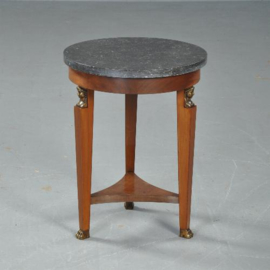 Antieke bijzettafels / Empire stijl rond wijntafeltje ca. 1910 in mahonie met brons en marmer (No.401633)