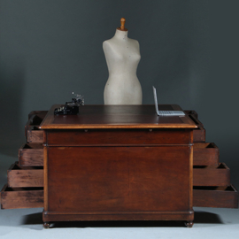 Doorleefd Frans mahonie partnerbureau  ca 1860 met 16 laden en twee uittrekbladen(No.960730)