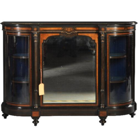 Antieke kast / Victoriaanse credenza ca. 1875 zwart gepolitoerd met noten accenten,  1 spiegeldeur en 2 kwartronde vitrinedeuren (No.432241)