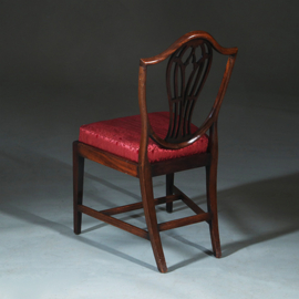 Zeer comfortabel stel van 8 Regency eetkamerstoelen net nieuw gestoffeerd (No.272000)