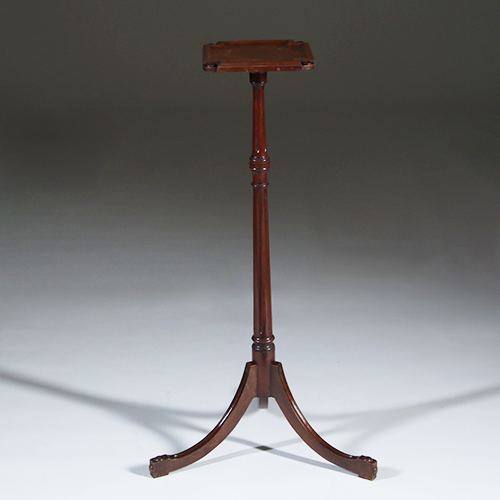 Louis Seize gueridon ca 1800 mahonie met verdiept blad (No.301840)