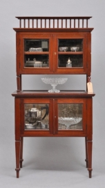 Antieke kast / Engels Display cabinet mahonie gemerkt "1905 FHH" achterzijde (No.473602)