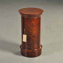 Antieke nachtkastjes / Frans cilindrisch nachtkastje ca. 1815 Cuba mahonie (No.210871)