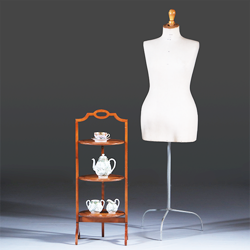 Cake stand in satijnhout ingelegd met zonmotief ca. 1920 (No.301885)