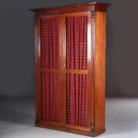 Antieke kast / Mahonie boekenkast, 18e eeuw Engeland, met uitneembare rode bespanning met 7 verstelbare planken (No.692451)