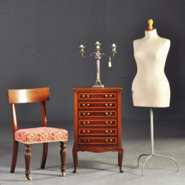 Antieke kast / muziekkastje of archiefkastje ca. 1895 met  6 laden met neerklapbare frontjes (No.212249)