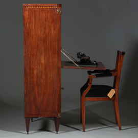 Neoclassicistische Secretaire met blauw-wit en wit biscuit ca. 1790 (No.260645)