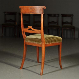 Antieke stoelen / 6 Biedermeier sabelpootstoelen ca. 1825 met bloemmahonie kappen (No.340228)