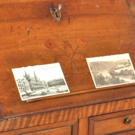 Antieke bureaus / Antieke Franse klepsecretaire met kleine richel voor nieuwe berichten of bladmuziek ca. 1885"  (No.640536)