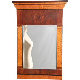 Classicistische spiegellijst met zeer fraai ingelegde stijlen ca 1800 (No.521413) Hoogte 0,92 m
