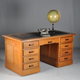 Antieke bureaus / Hollands eikenhouten Art Deco bureau ca. 1915 Echart Rotterdam met 9 laden (No.660932)