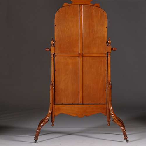 Uiterst elegante passpiegel in blond notenhout ca 1895 facet geslepen (No.311415)