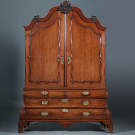 Dubbel gebogen kabinet in prachtige oude kleur 18e eeuws [No.843057)