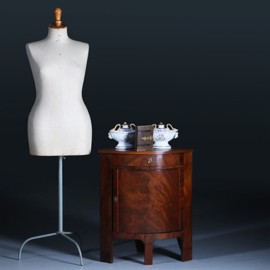 Lage 1-deurs Biedermeier hoekkast met deur en lade Hollands  ca 1820 (No.432715)