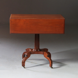 Antieke bijzettafels / Engelse Victoriaanse pembroke table in mahonie (No.871130)