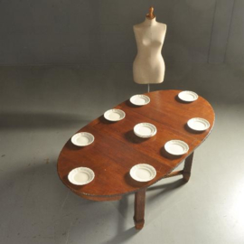 Antieke tafel /  Eetkamertafel uittrekbaar ovaal tot zeker 12 personena. 1910 (No.472164)
