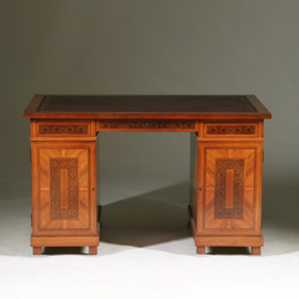 Oesterfineer ingelegd bureau met bureau stoel in bekleding naar wens (No.320435)#