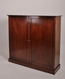 Antieke kast / Strakke lage 2-deurskast  in mahonie ca. 1920 (No.76192)
