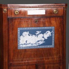Neoclassicistische Secretaire met blauw-wit en wit biscuit ca. 1790 (No.260645)