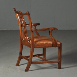 Antieke stoelen / Stel van 10 royale mahonie armstoelen ca. 1940 incl. nieuwe stoffering naar wens (No.520523)