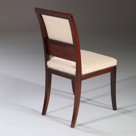 Stel van 10 directoire stoelen in hiërarchische maten incl nieuwe bekleding naar wens  (No.211745)