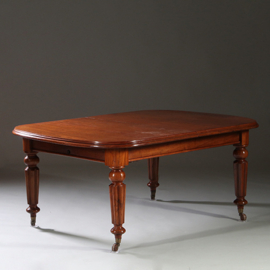 Engelse mahonie wind out table ca 1870 met slinger en twee bladen tot 2,39 m. (No.951430)