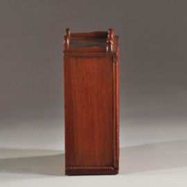 Antiek Varia / Tafelkastje / miniatuur ladenkast met 6 kleine laden in essenhouten huisvlijt ca. 1900 (No.988765)