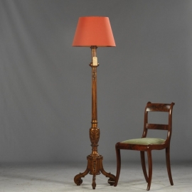 Antiek varia / verlichting / staande lamp / houten schemerlampvoet verguld periode 1910 - 1920 (No.640462)