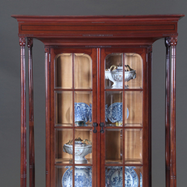 Salonmeubel Vitrinekast of Display cabinet, vermoedelijk van of omgeving Van Den Bosch en Berlage (No.270705)