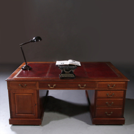 Zeer groot formaat partnerbureau ca 1880 met rood leer ingelegd (No.211785)