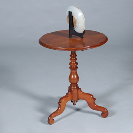 Ronde Willem III wijntafel op driesprant met geprofileerd blad ca 1860 (No.450325)