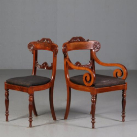 Antieke stoelen /  Stel van 6 eetkamerstoelen + 1 armstoel  ca. 1835 incl. bekleding naar wens (No.782319)