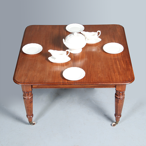 Eetkamertafel tot 12 personen Victoriaans ca 1860 in mooie oude kleur (No.301880)