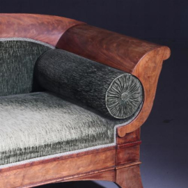 Antieke banken / Hollandse vroeg biedermeier sofa ca. 1820 in bloemmahonie met groen velours (No.561957)