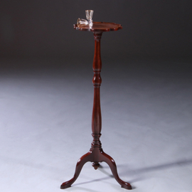 Hollandse lampetafel gueridon ca 1880 met geschulpt blad in mahonie  (No.222125)