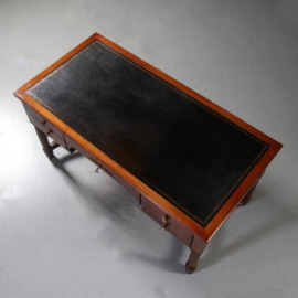 Antieke bureaus / Schrijftafel of bureau plat Empire stijl met zwart leer ca 1950 (No.852265)
