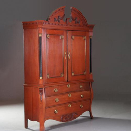 Antieke kasten / Reusachtig Fries kabinet prachtige oude meekrap-kleur (No.860460)