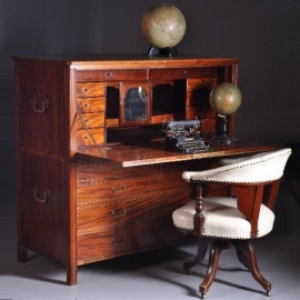 Antieke bureaus / Campaign desk / Military desk / Scheepsbureau bestaand uit 2 afneembare kisten ca. 1775 mahonie (No.882907)