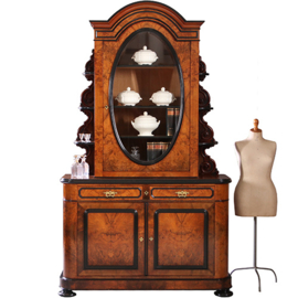 Antieke kasten / 262 cm hoge Reusachtige Willem III vitrine in wortelnoten met zwarte details ca. 1870 (No.872036)