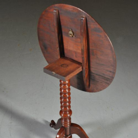 Antieke bijzettafels /  Engelse kleine wijntafel / tilttoptable ca. 1870 in mahonie (No.411559)