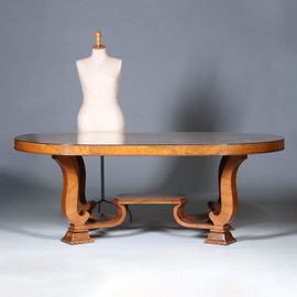 Art Deco ovale eetkamertafel feestelijk ingelegd met geometrische patronen ca 1925 (No.440540)