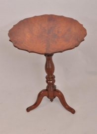 Antieke bijzettafels / Engelse Tilttoptable met bloemmahonie ca. 1860  (No.463405)