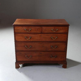 Antieke ladenkasten / Georgian III Commode ±1800 in doorleefd mahonie (No.841284)