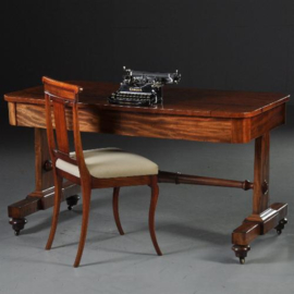 Antieke bureaus /  schrijftafel / Sidetable in mahonie met 2 laden ca. 1825 (No.530936)