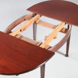 Antieke tafel / Hollandse mahonie coulissetafel ±1930 met 3 inlegbladen 10á12 personen (No.840171)