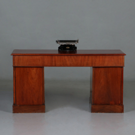Engels mahoniehouten Victoriaans bureau ca 1870 met 8 laden in oude kleur (No.461530)