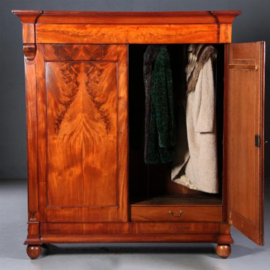 Antieke kast / Biedermeier garderobe of kapstok met deuren in bloemmahonie ca. 1840 (No,732521)